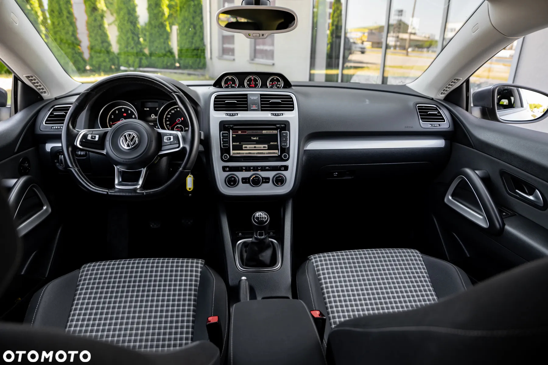 Volkswagen Scirocco 2.0 TSI (BlueMotion Technology) - 38