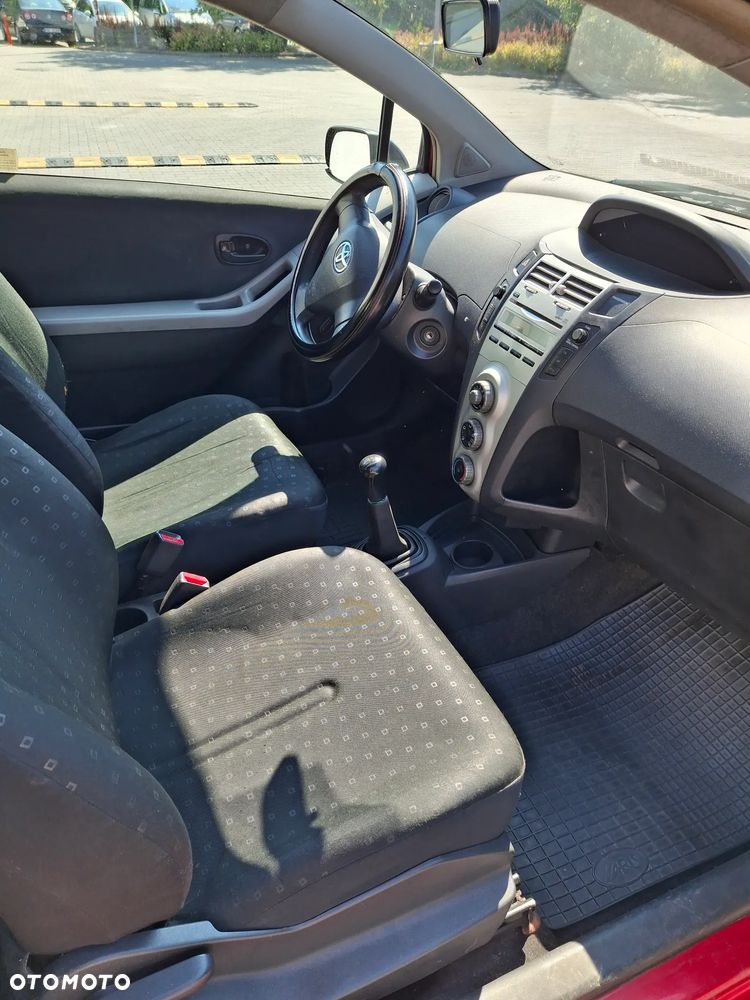 Toyota Yaris 1.0 Luna - 5
