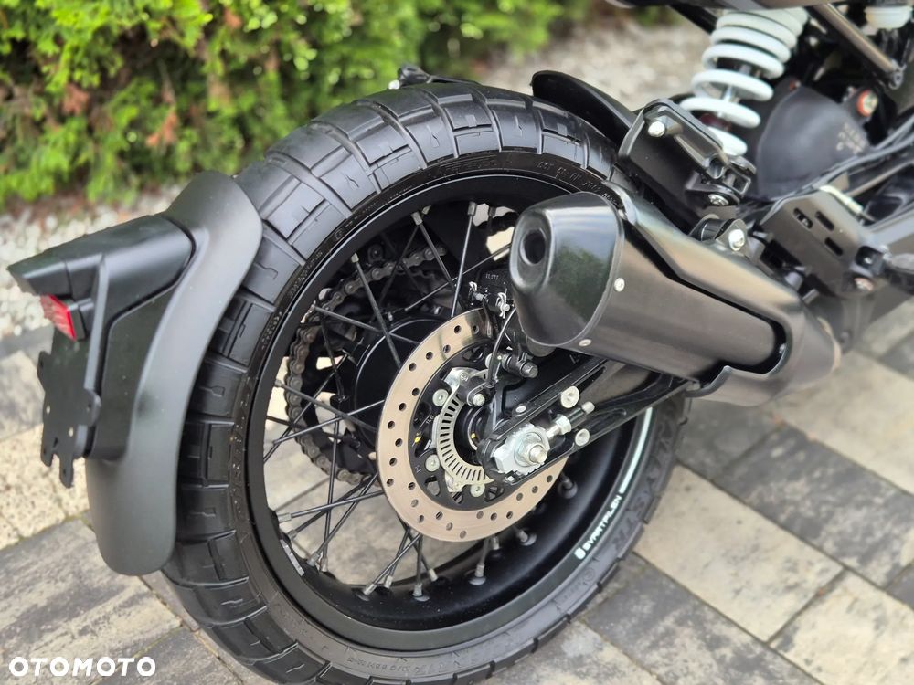 Husqvarna Svartpilen - 13