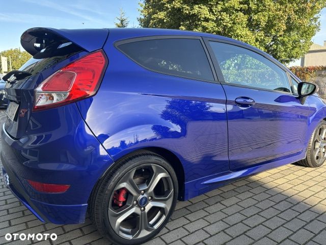 Ford Fiesta ST2 - 4