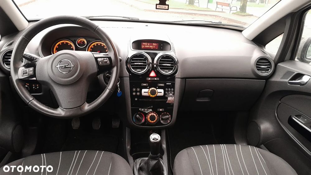 Opel Corsa 1.4 16V Edition 111 Jahre - 9