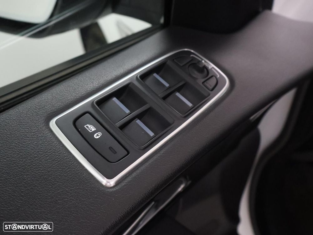 Jaguar F-Pace 2.0 i4D R-Sport - 12