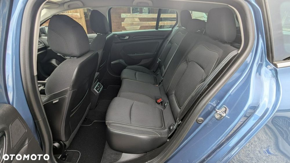 Renault Megane ENERGY TCe 130 EDC LIMITED - 19