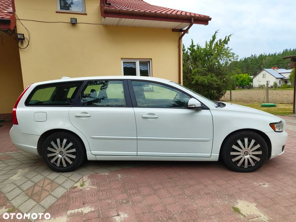 Volvo V50 D2 - 4