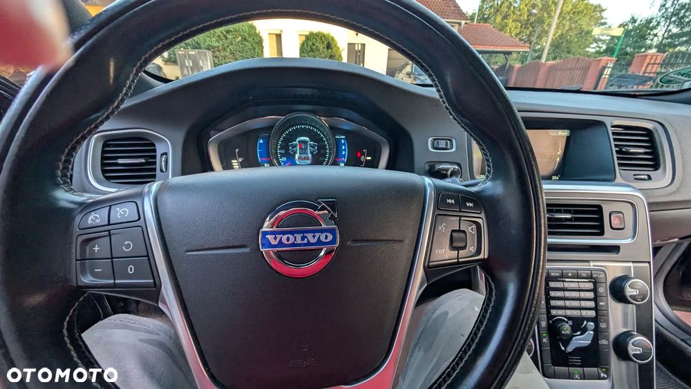 Volvo V60 D4 Drive-E R-Design Kinetic - 27