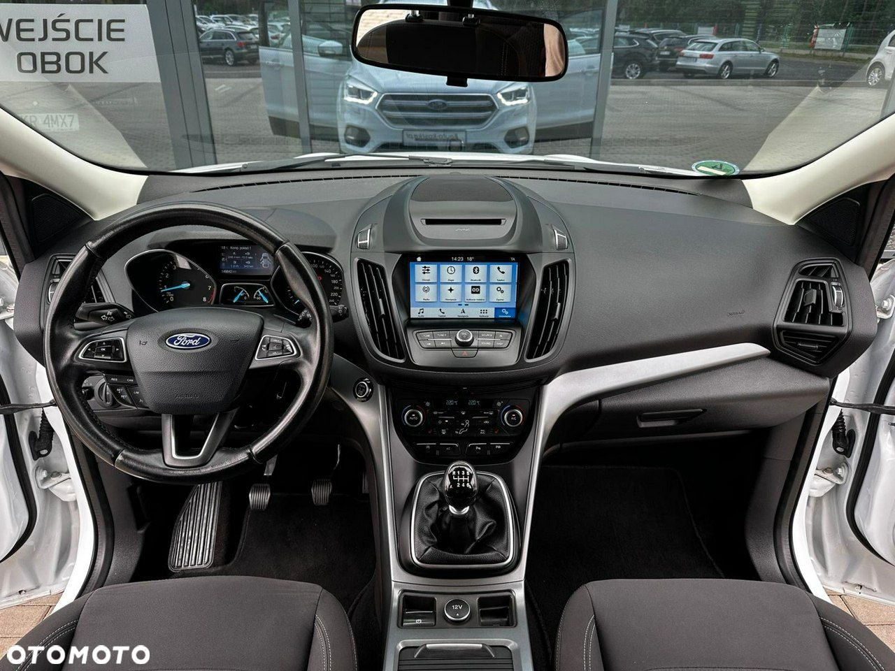 Ford Kuga 1.5 EcoBoost 2x4 Titanium - 10