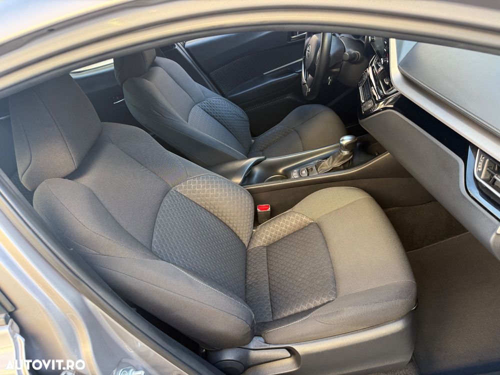 Toyota C-HR Hybrid Business-Edition - 15