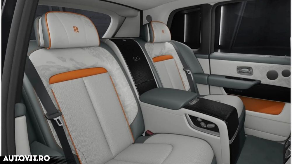 Rolls-Royce Cullinan - 7