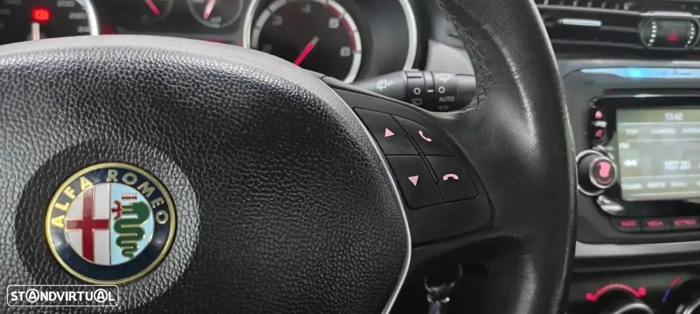 Alfa Romeo Giulietta 1.6 JTDM Exclusive - 41