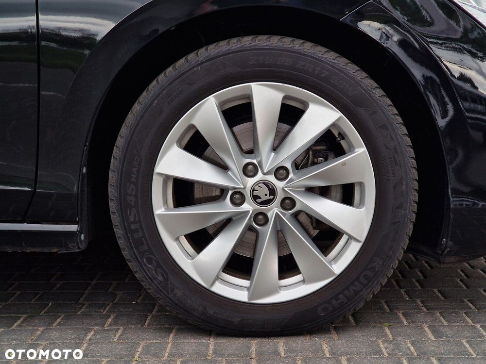Skoda Superb 1.5 TSI mHEV Selection DSG - 11