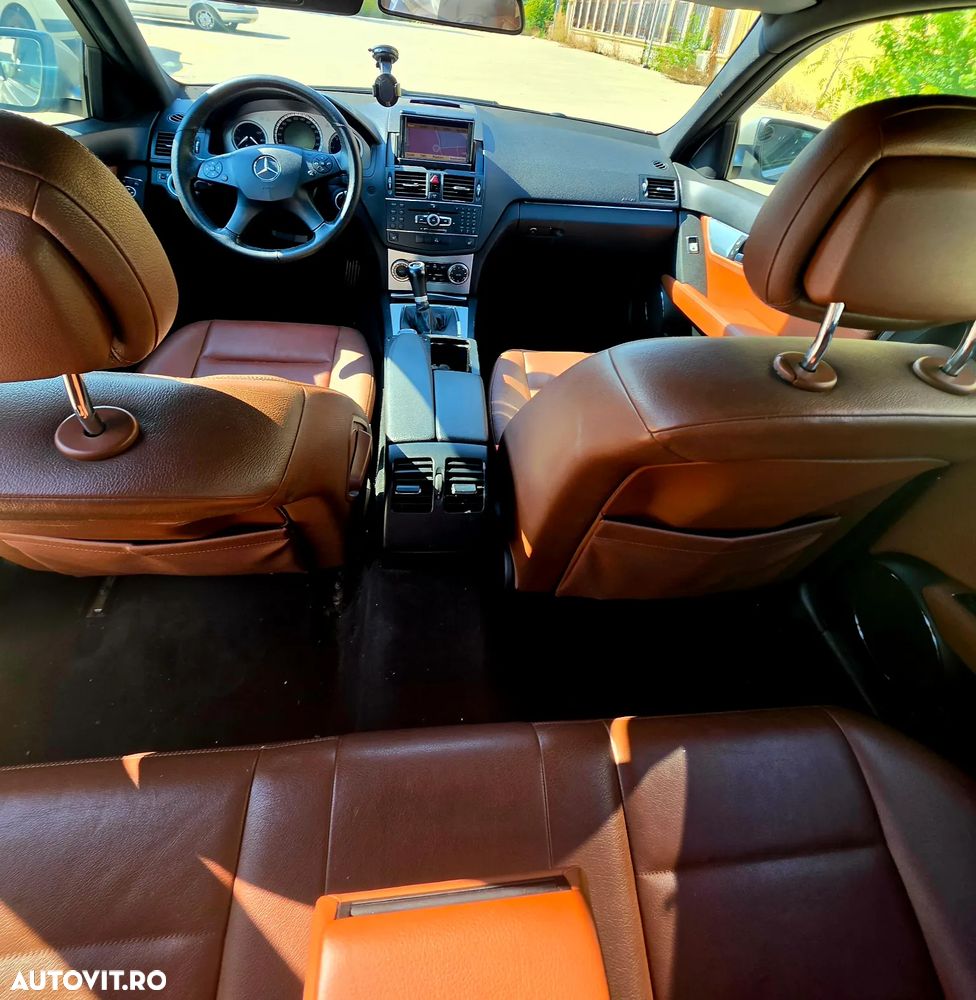 Mercedes-Benz C 220 CDI - 8