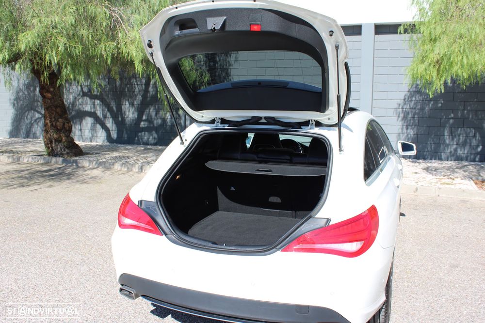 Mercedes-Benz CLA 200 d Shooting Brake Urban - 33