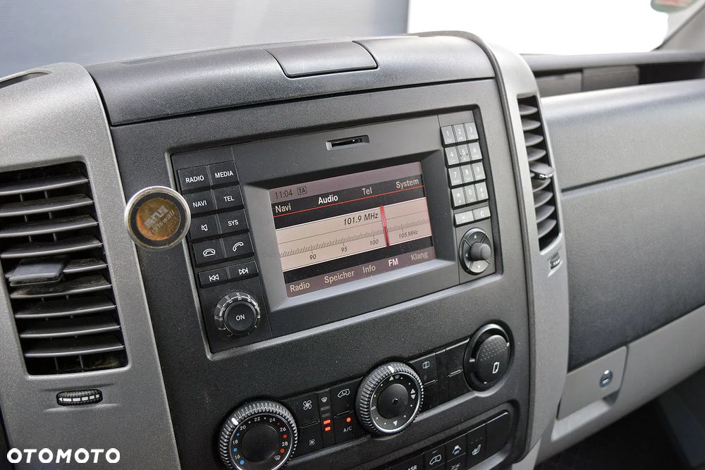 Mercedes-Benz Sprinter 319 - 10