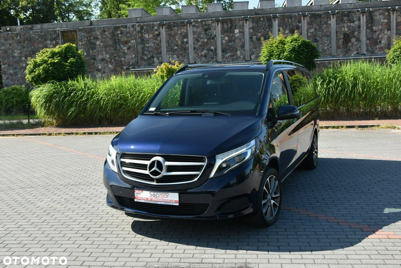 Mercedes-Benz Klasa V - 22