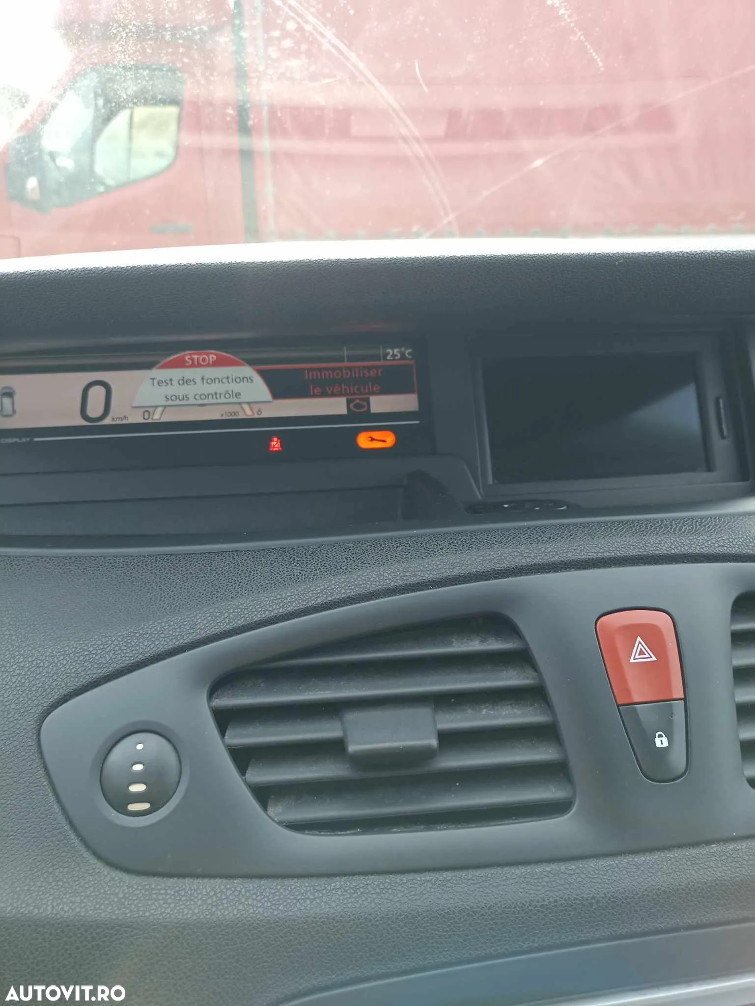 Renault Scenic - 18