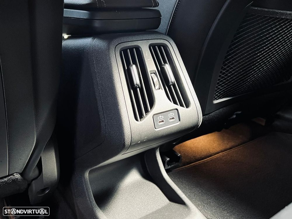 BMW iX1 xDrive30 - 45