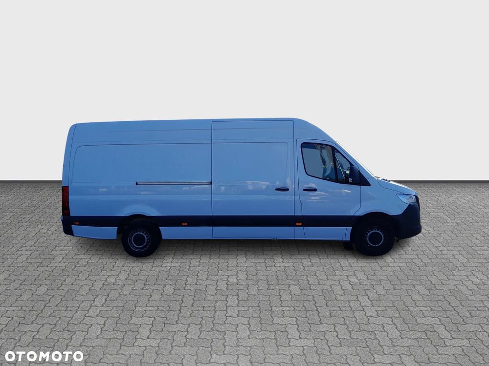 Mercedes-Benz Sprinter - 6