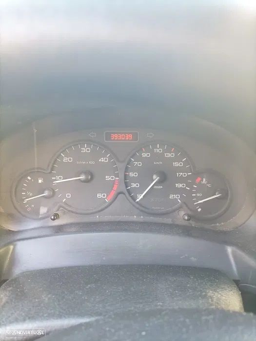 Peugeot Partner 2.0 HDI - 7
