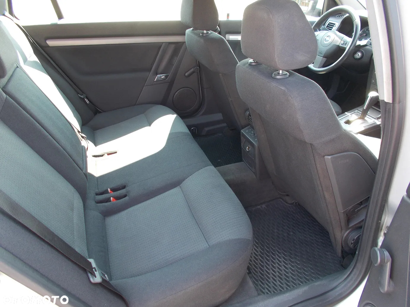 Opel Vectra 1.9 CDTI Comfort ActiveSelect - 15