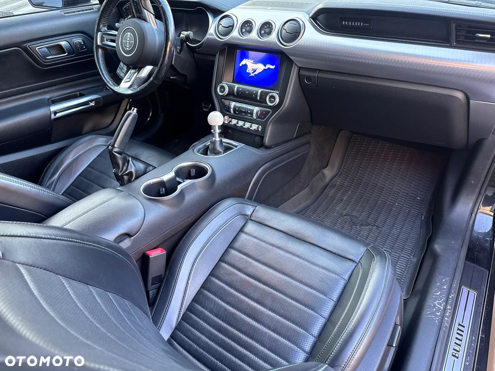Ford Mustang - 12