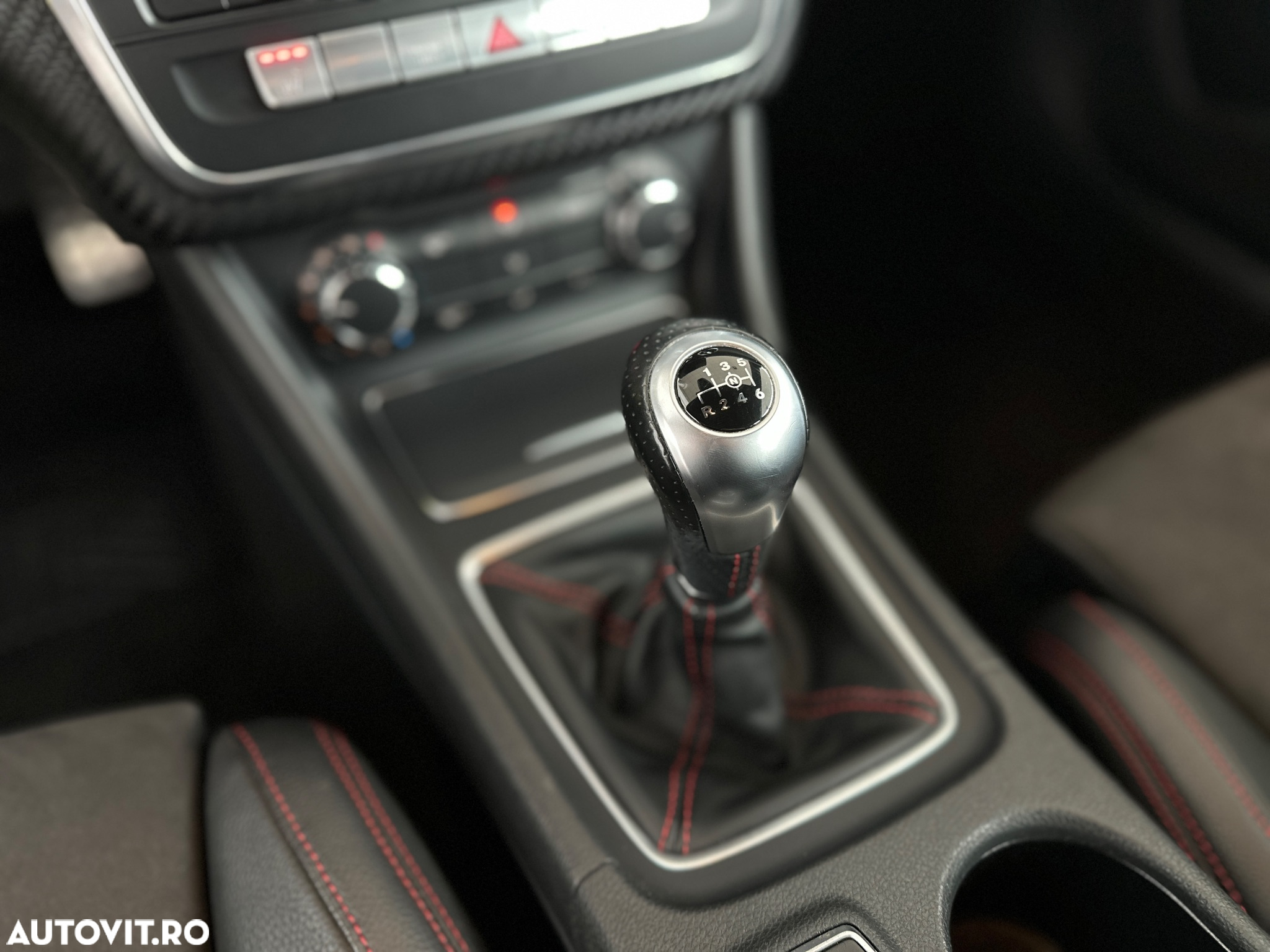 Mercedes-Benz A 180 BlueEFFICIENCY Edition - 28