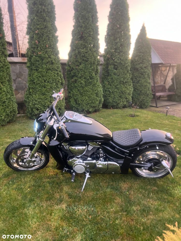 Suzuki Intruder - 9