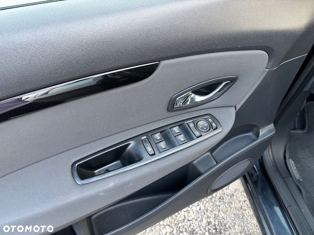 Renault Scenic - 8