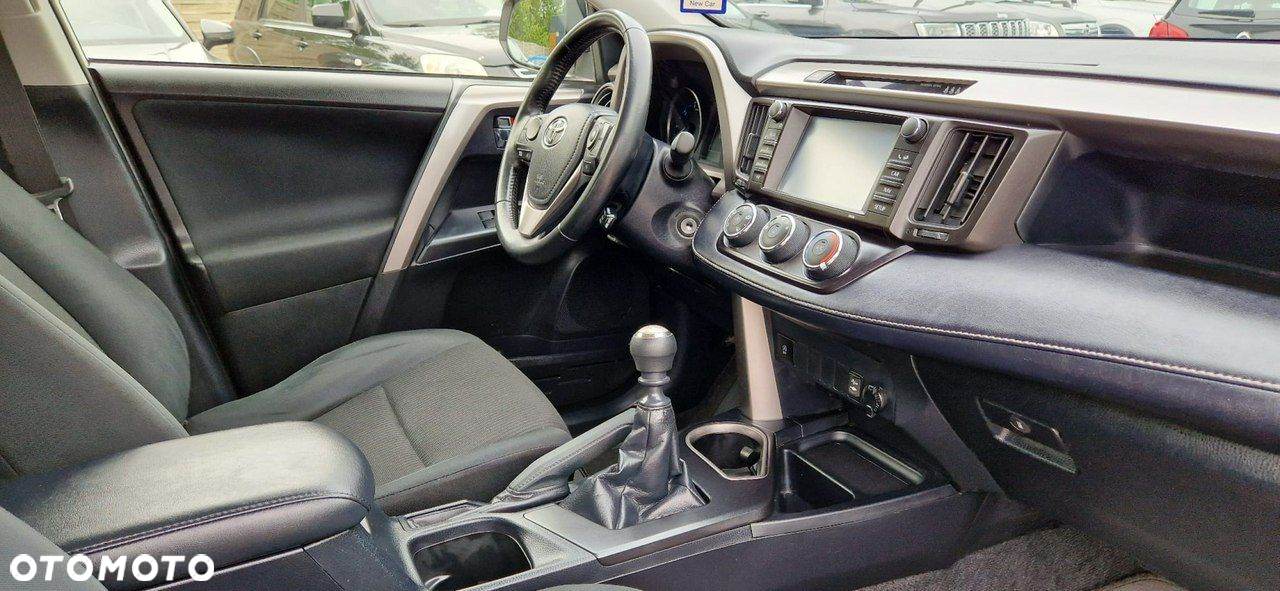 Toyota RAV4 - 22