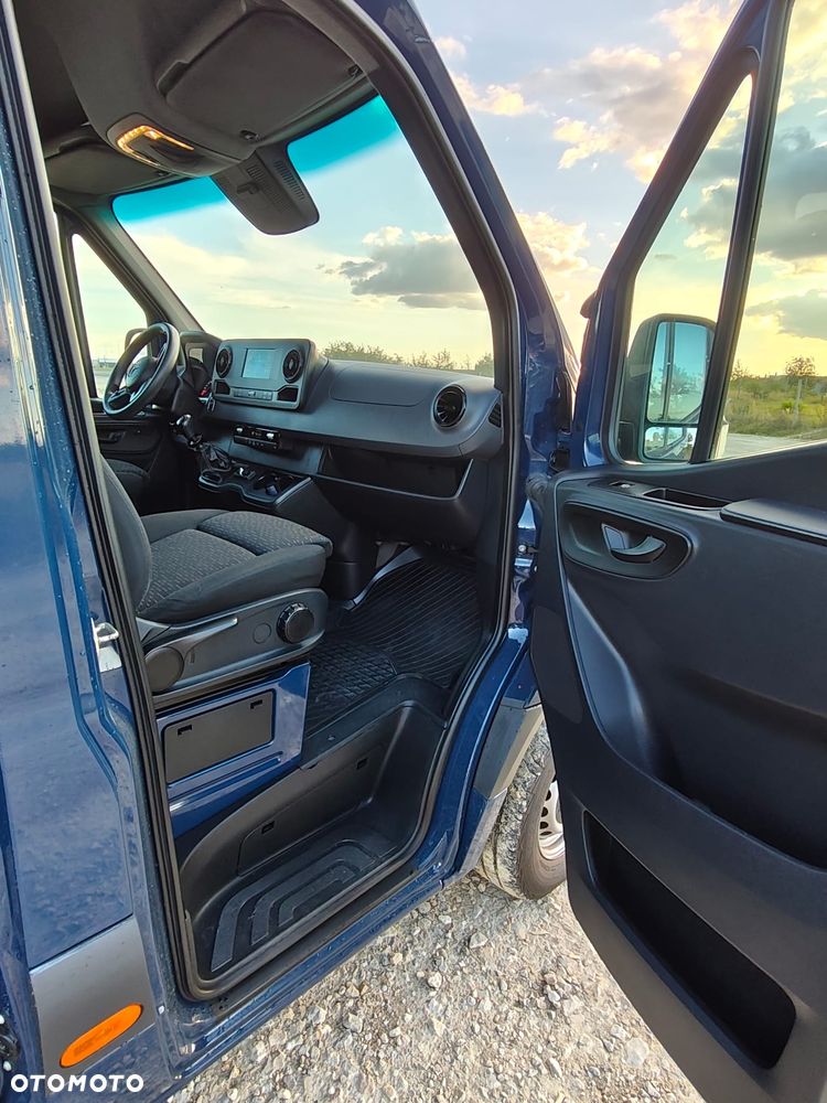 Mercedes-Benz Sprinter - 27