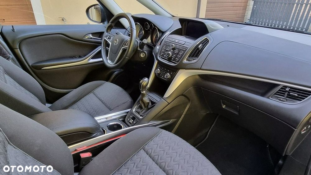 Opel Zafira - 16