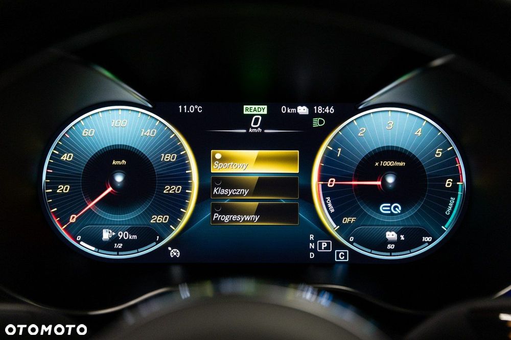 Mercedes-Benz GLC - 39