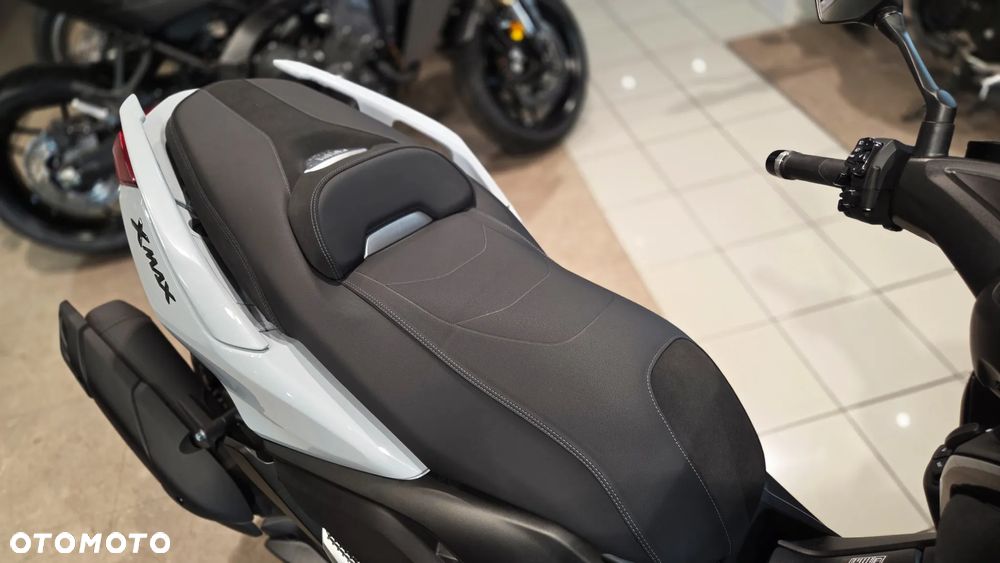 Yamaha X-max - 6