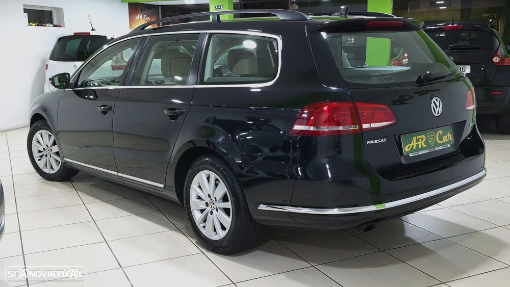 VW Passat 1.6 TDI BlueMotion Highline - 6