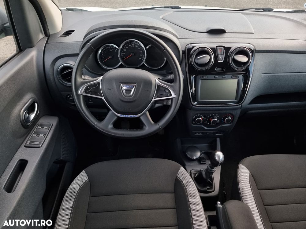 Dacia Lodgy TCe 130 GPF Stepway - 10