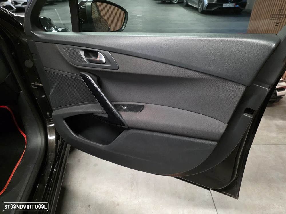 Peugeot 508 SW 1.6 e-HDi Allure 2-Tronic 105g - 29