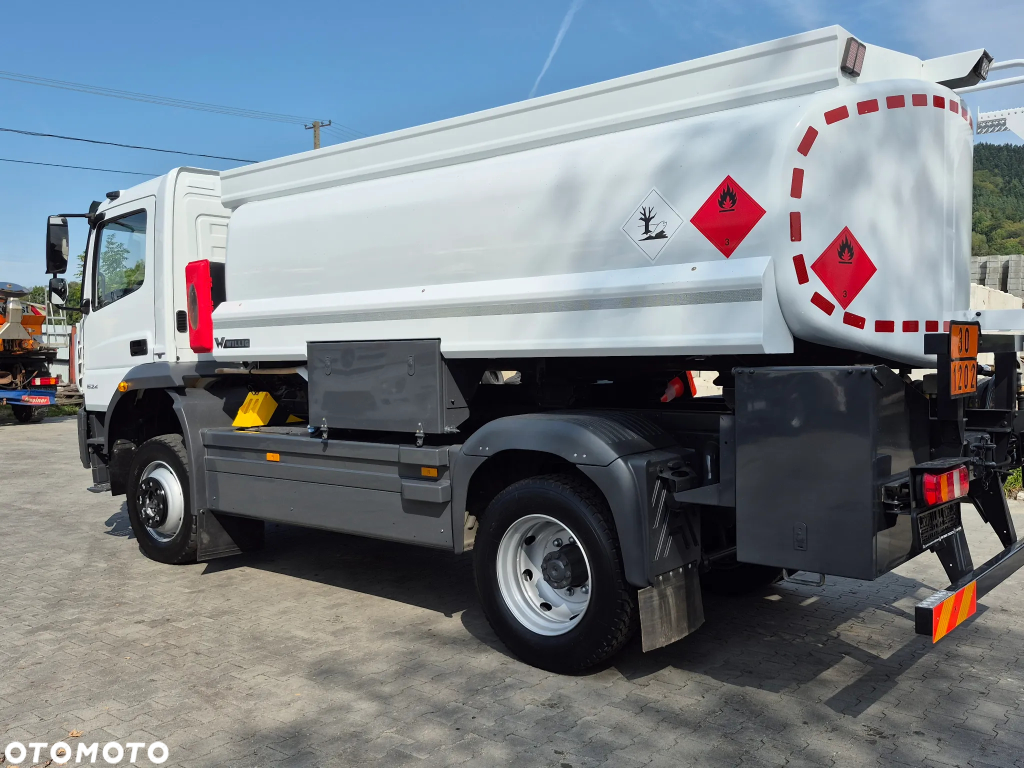 Mercedes-Benz ATEGO 15 240 AUTOCYSTERNA 4X4 !!! - 8