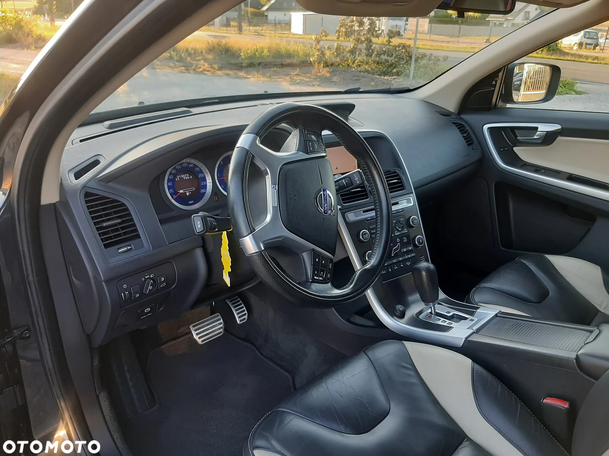 Volvo XC 60 D5 AWD RDesign - 14