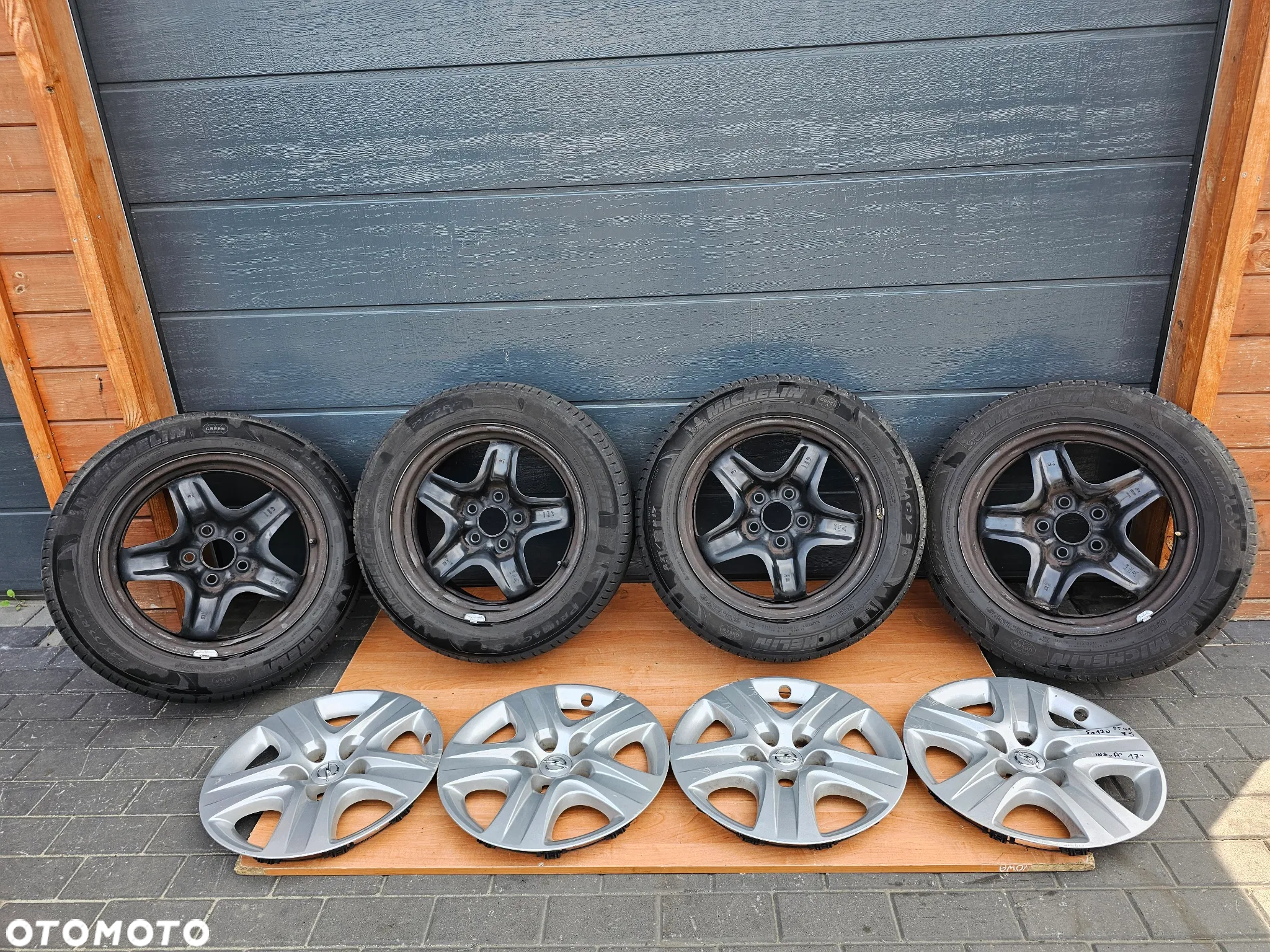 FELGI STALOWE STRUKTURALNE DEKLE OPONY LETNIE OPEL INSIGNIA 5X120 17 CALI 225/55/17 IS41 - 2