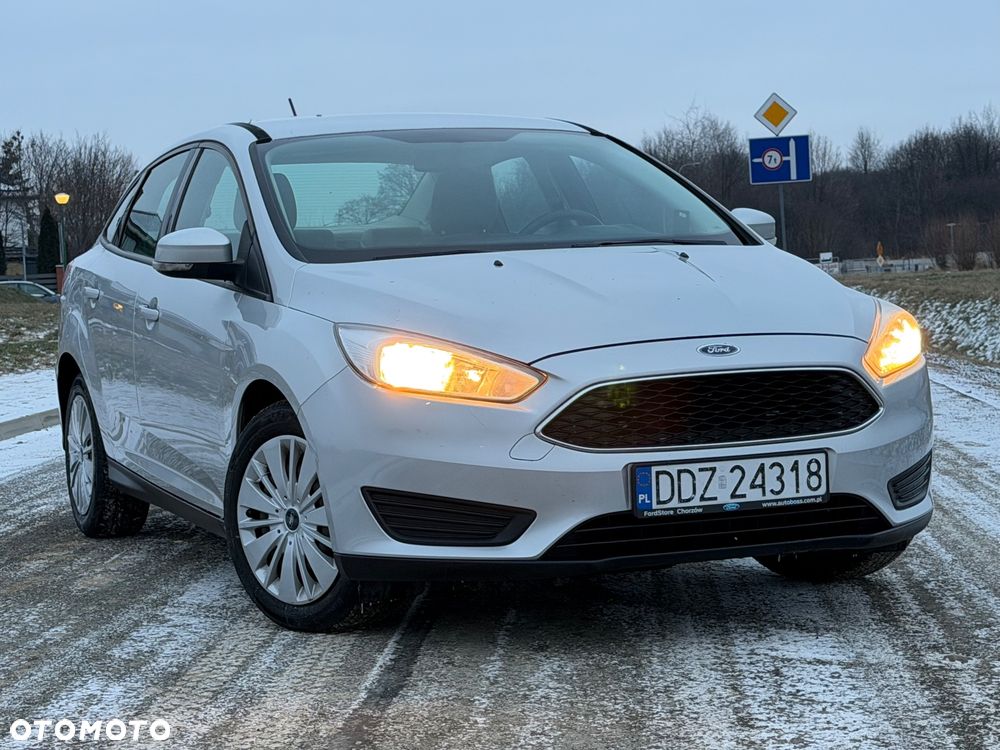 Ford Focus 1.6 Trend - 17