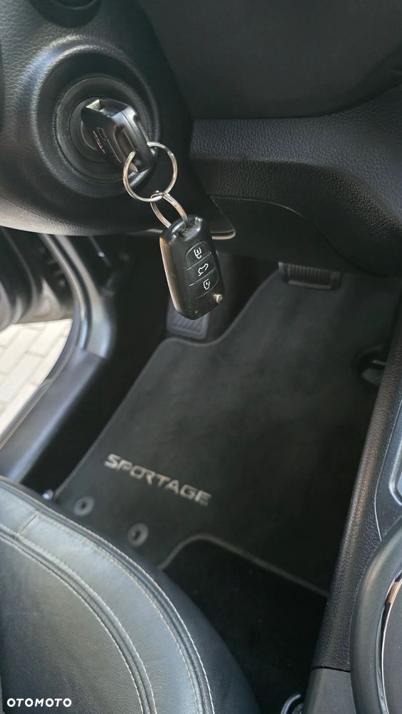 Kia Sportage 2.0 CVVT 2WD Automatik Vision - 13