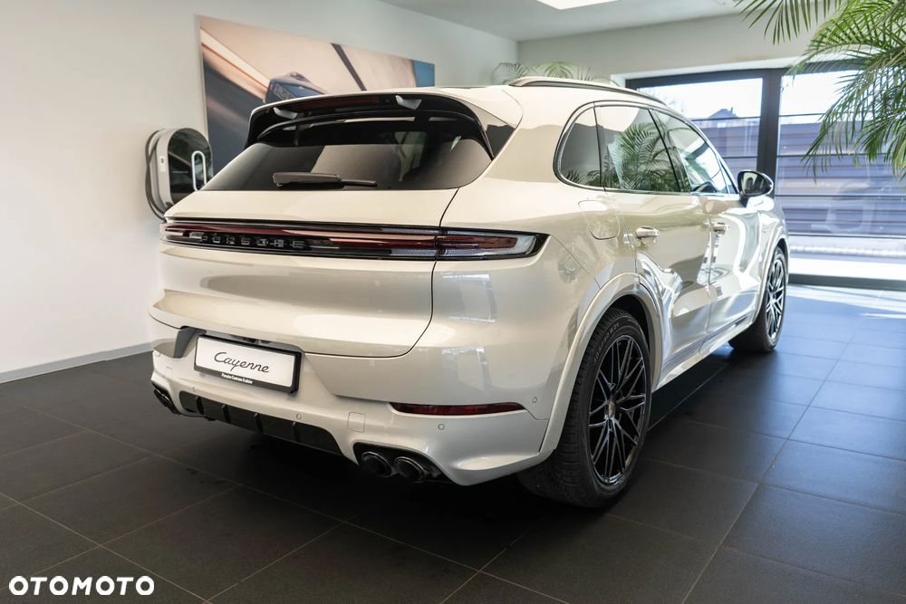 Porsche Cayenne S E-Hybrid PHEV Black Edition - 4