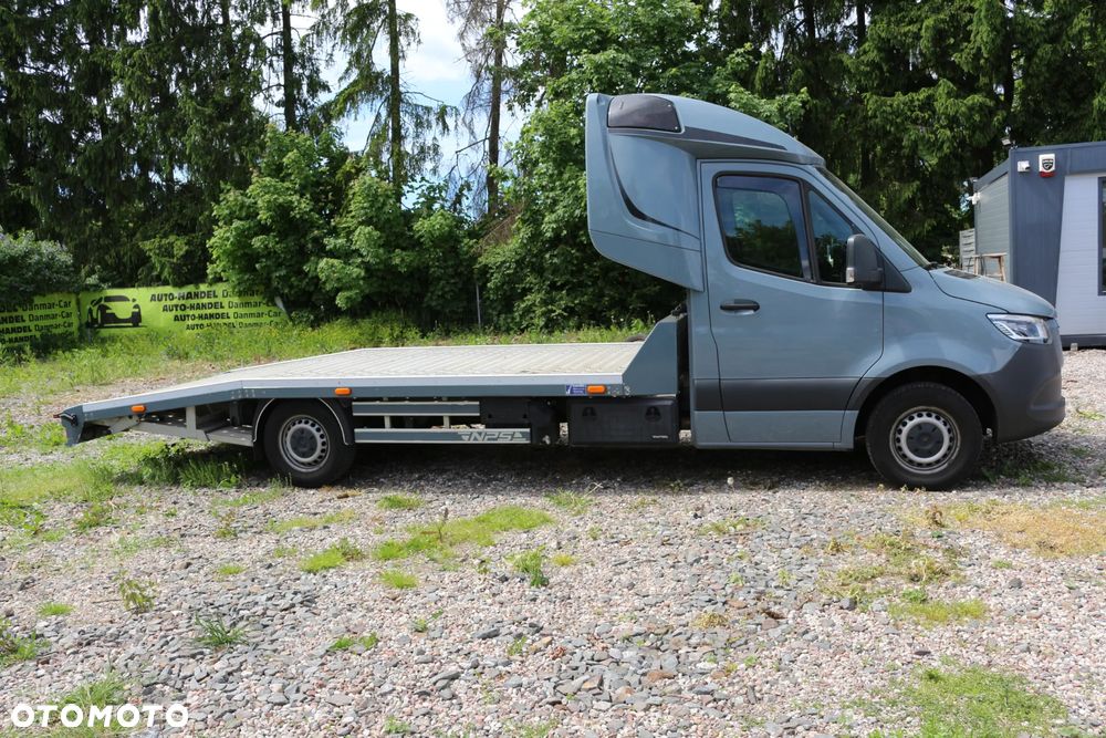 Mercedes-Benz Sprinter - 4
