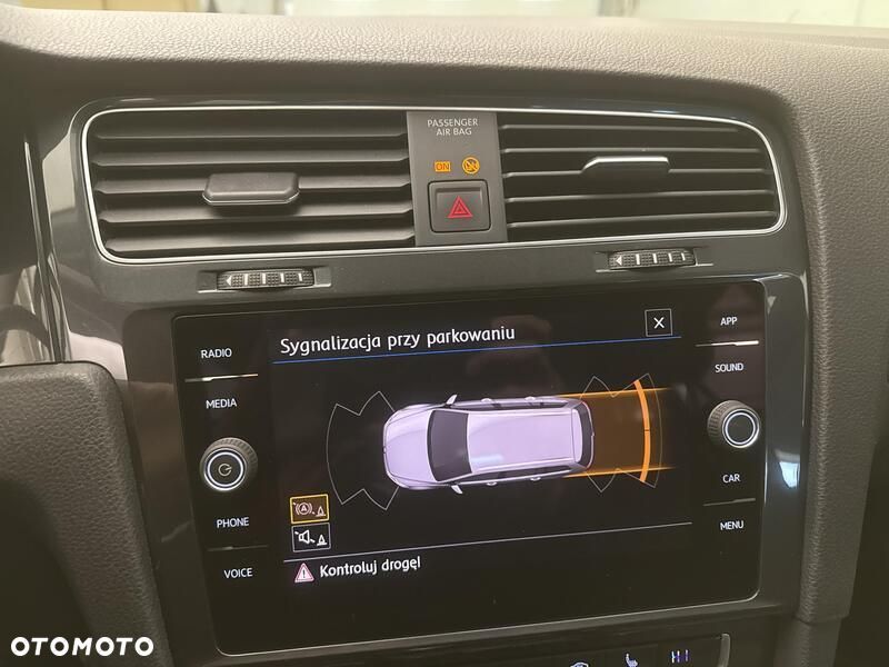 Volkswagen Golf 1.5 TSI BMT Evo Comfortline - 16