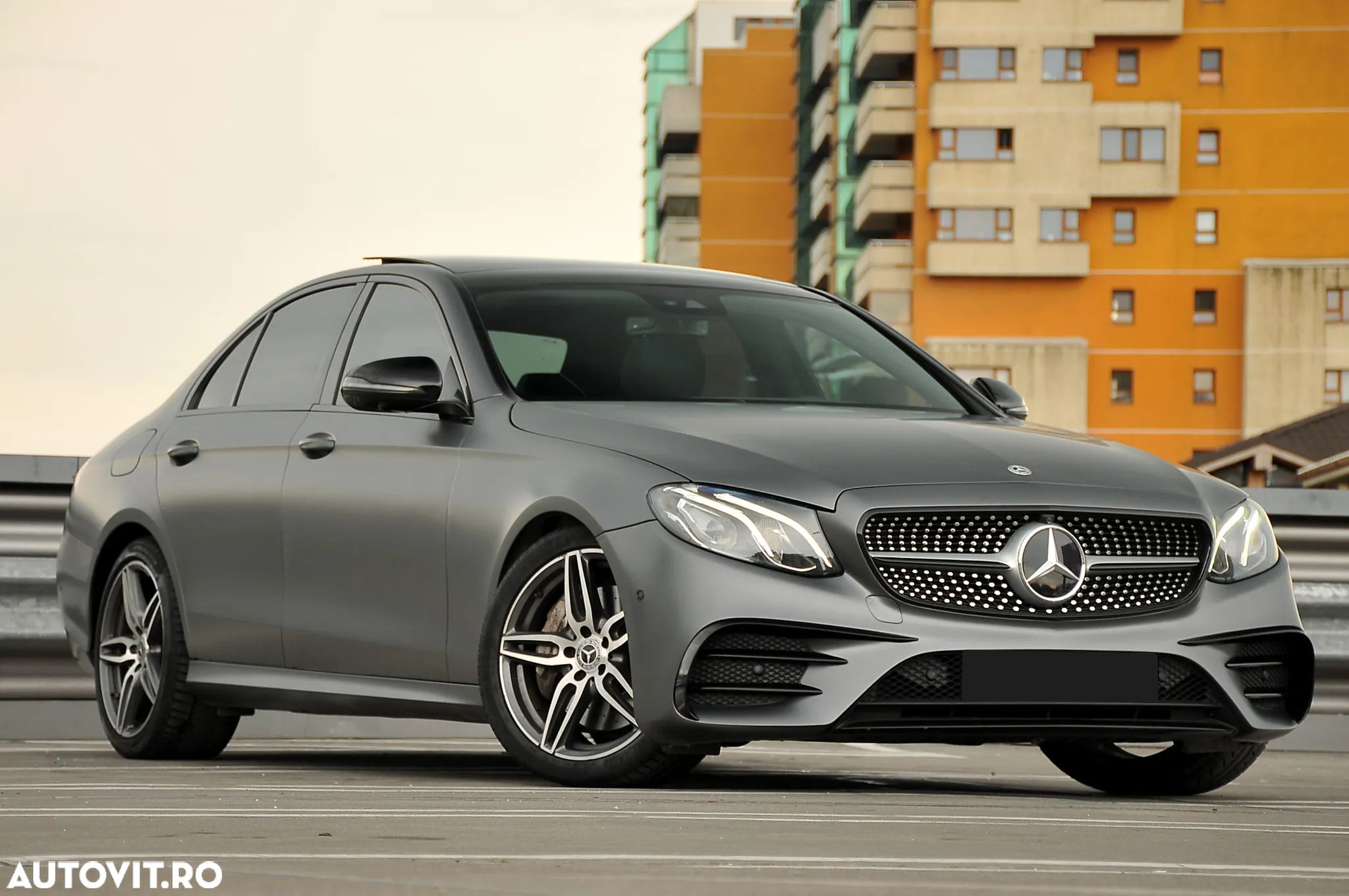 Mercedes-Benz E 350 BlueTEC - 1