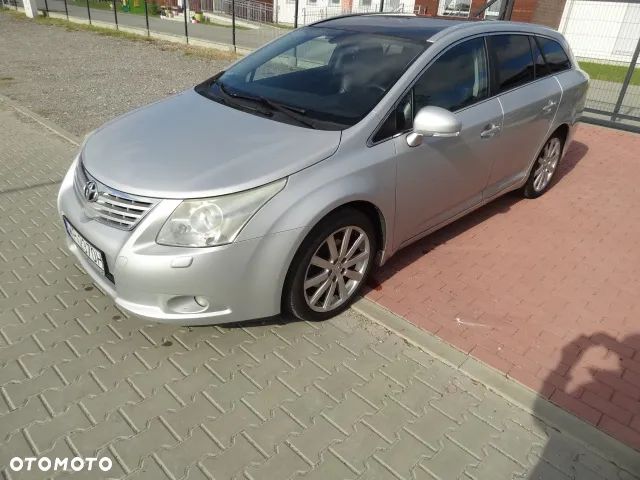 Toyota Avensis - 6