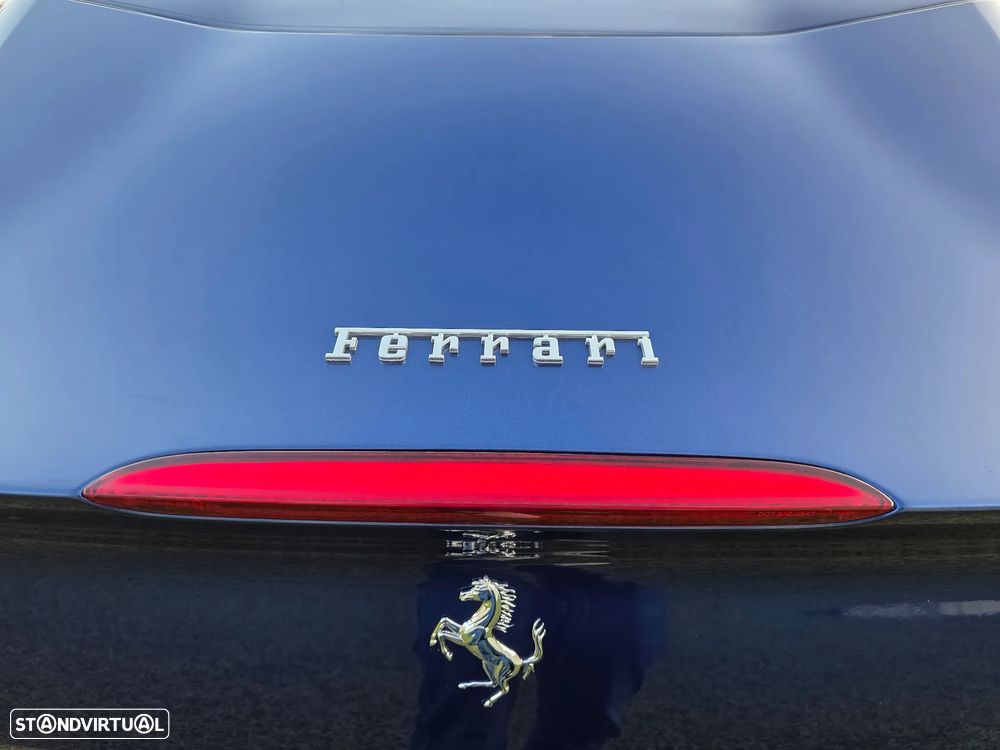 Ferrari Portofino 3.9 Twin-Turbo V8 - 32