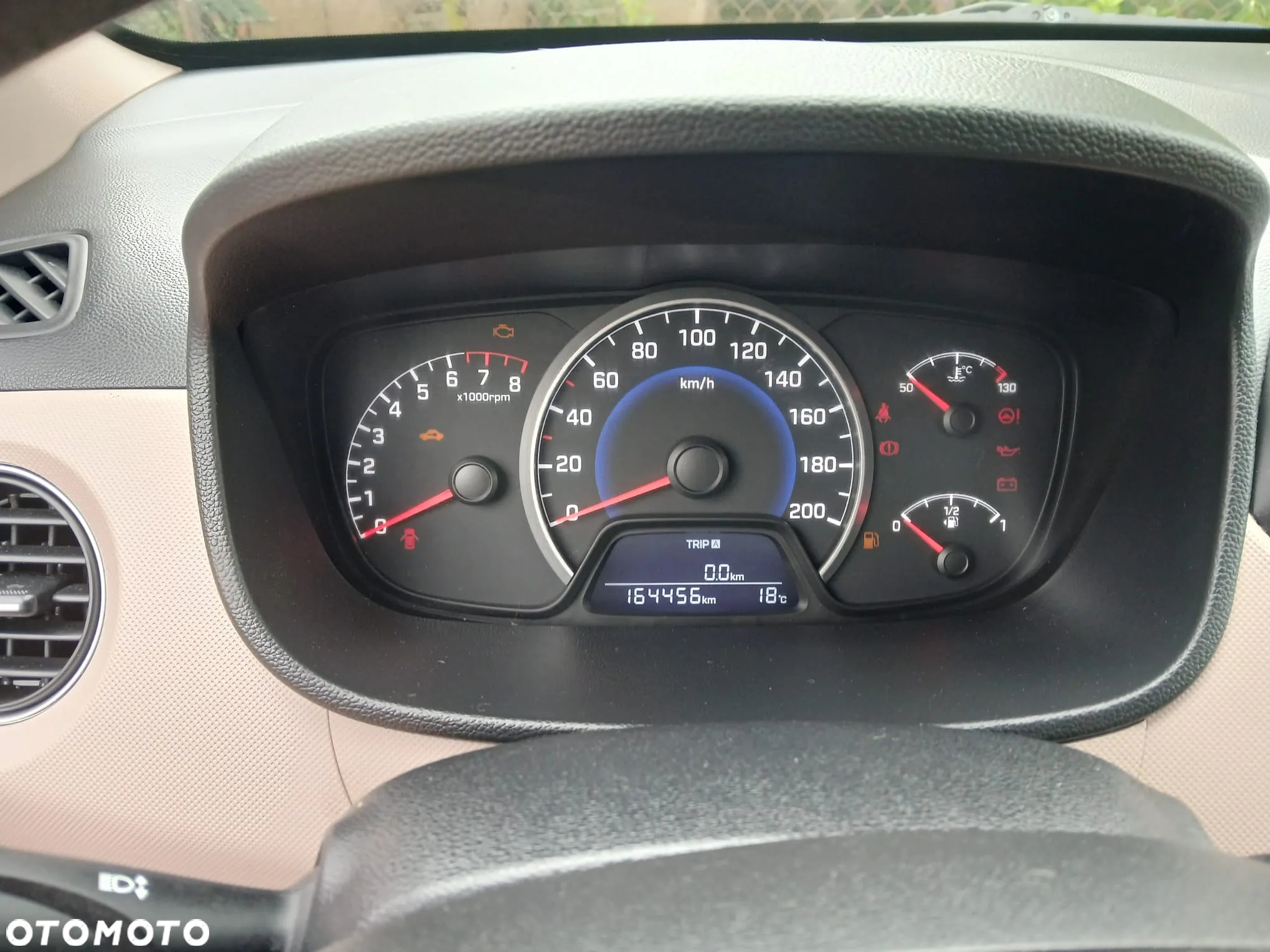 Hyundai i10 1.0 - 13