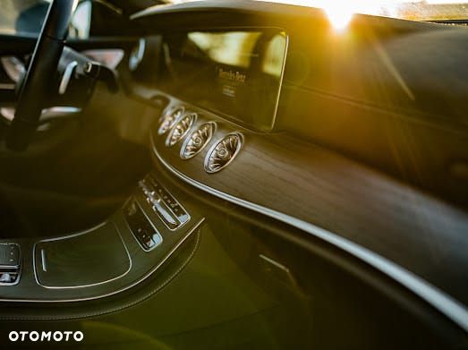 Mercedes-Benz CLS - 30