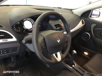 Renault Megane 1.4 TCe Sporty Dynamique - 32