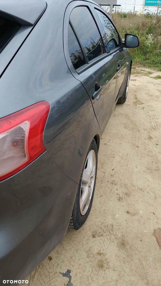 Mitsubishi Lancer - 4